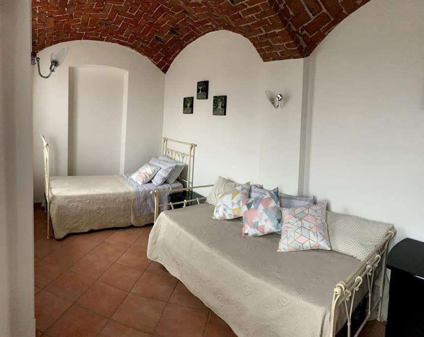 Una casa nel verde San Maurizio Canavese Esterno foto